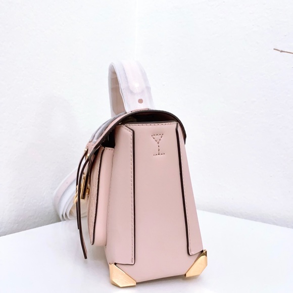 Michael Kors Manhattan Medium Leather Satchel - Picture 3 of 11